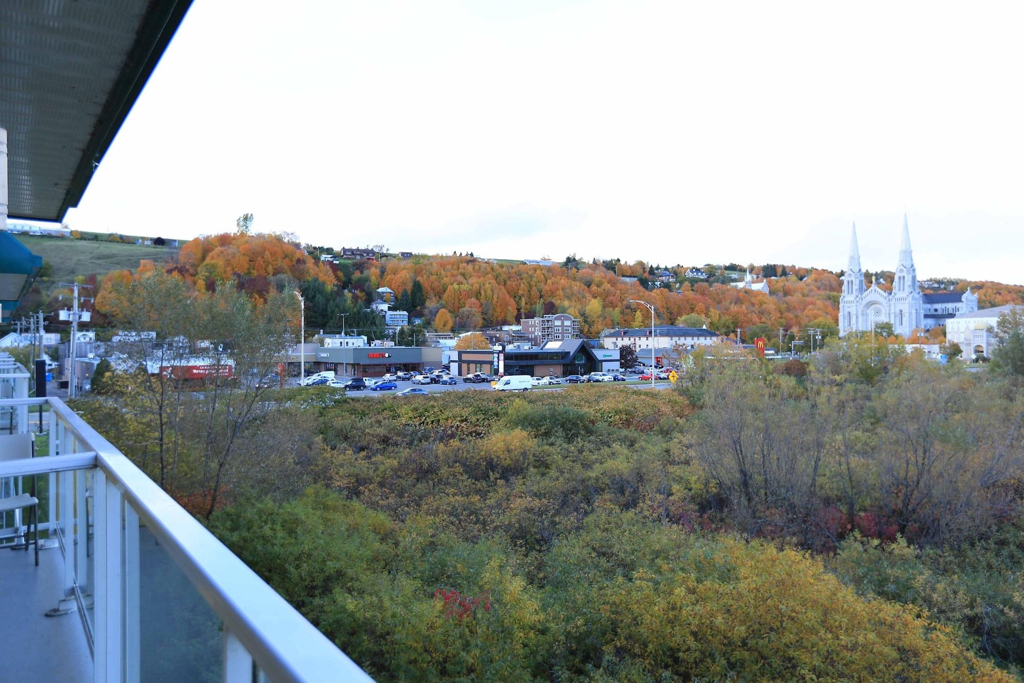 Quality Suites Sainte-Anne-de-Beaupré Esterno foto
