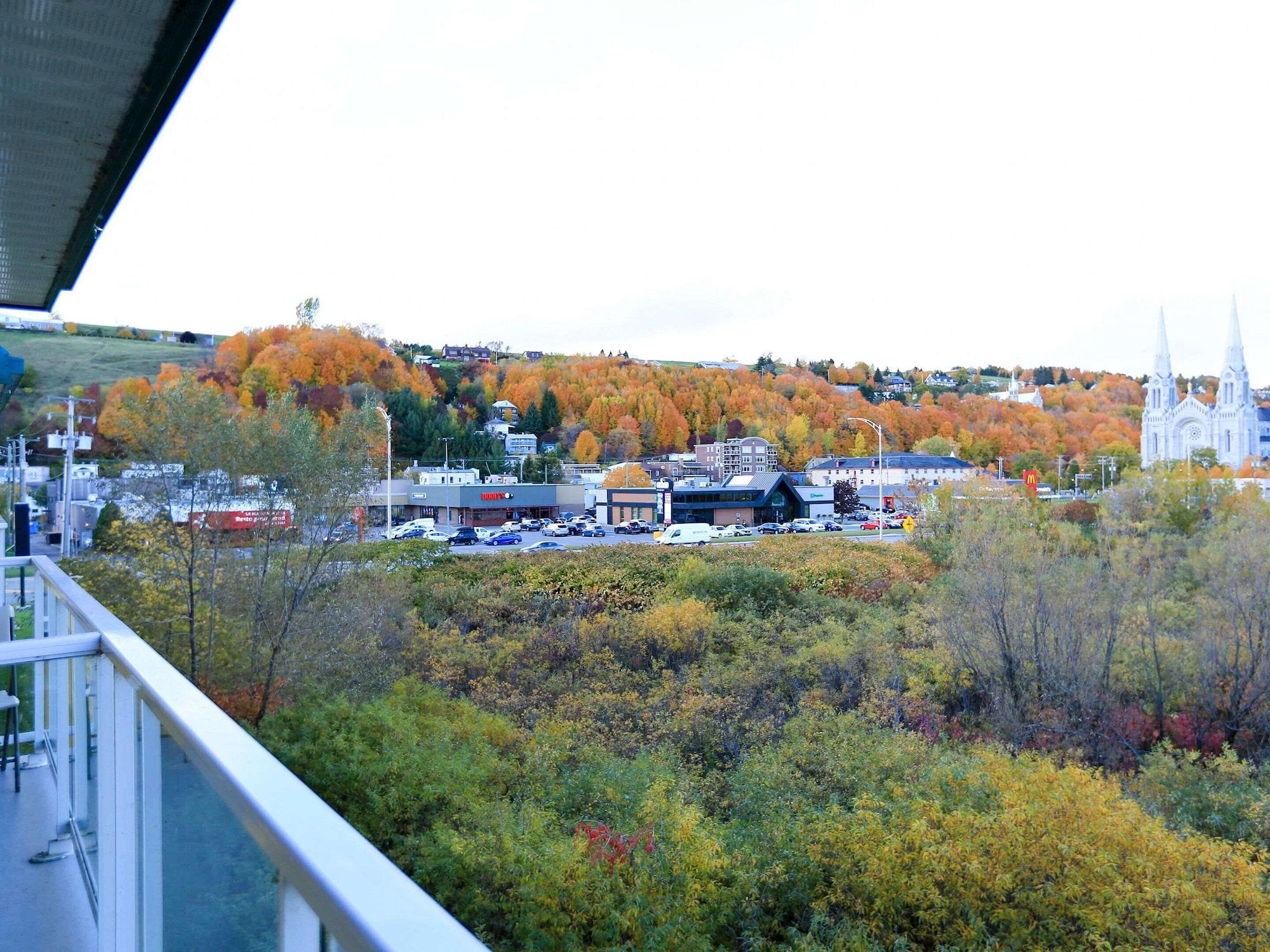 Quality Suites Sainte-Anne-de-Beaupré Esterno foto