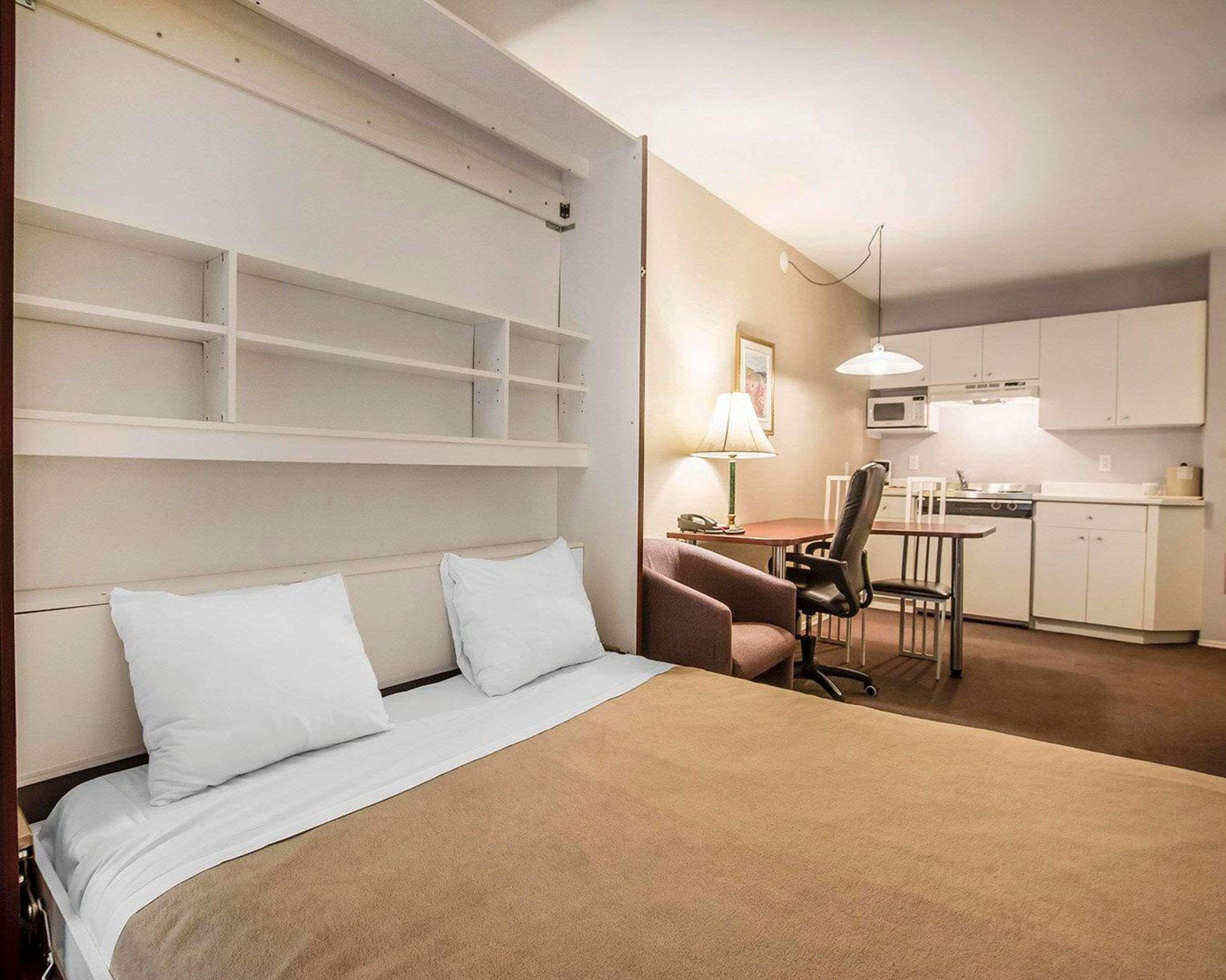 Quality Suites Sainte-Anne-de-Beaupré Esterno foto
