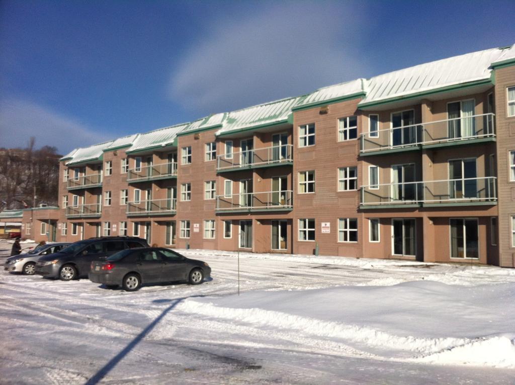 Quality Suites Sainte-Anne-de-Beaupré Esterno foto